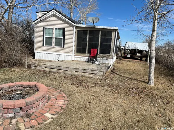 2 Bonneau AVENUE, Gravelbourg Rm No. 104, SK S0H 1X0