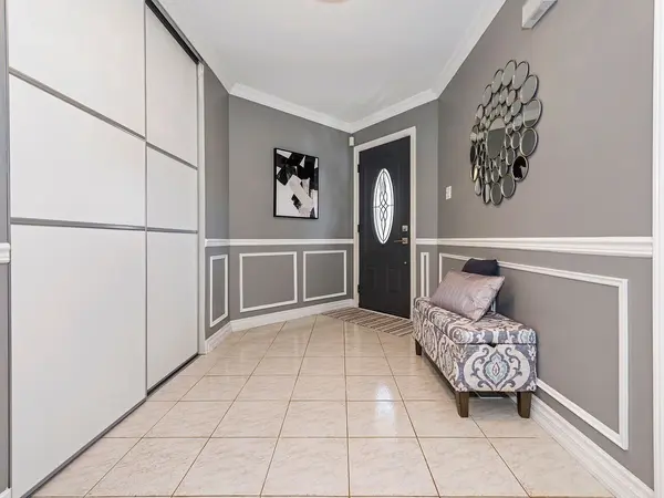 4174 Rossland CRES, Mississauga, ON L5L 4B5