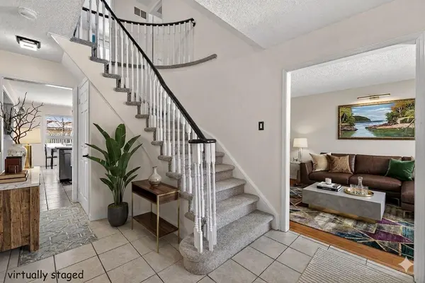 21 Webster WAY, Halton Hills, ON L7G 5J7