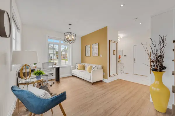 2362 New ST #1, Burlington, ON L7R 4P8