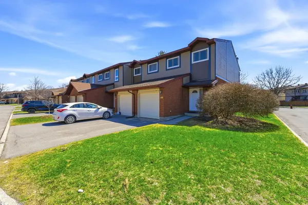 322 Robillard Private #8, Hunt Club - South Keys And Area, ON K1T 2V8