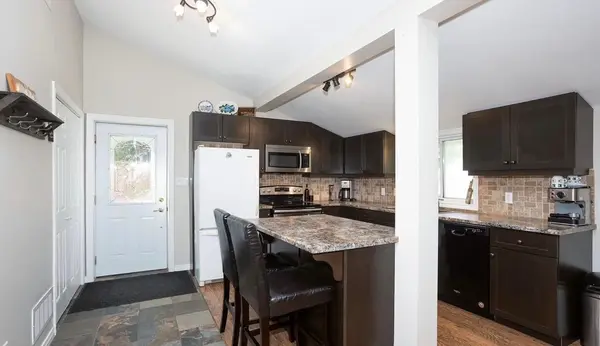 24 Hargrave RD, Kawartha Lakes, ON K0M 2B0