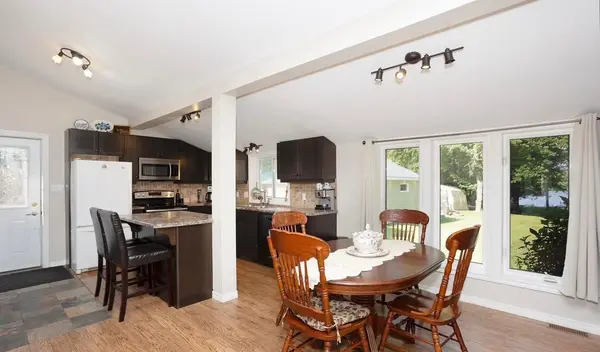 24 Hargrave RD, Kawartha Lakes, ON K0M 2B0