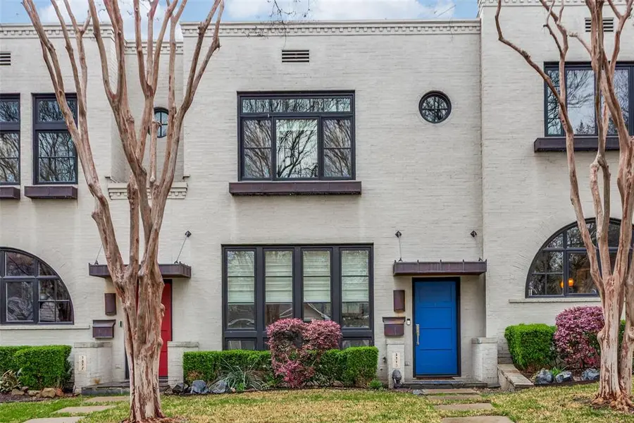 3319 W 6th Street, Fort Worth, TX 76107