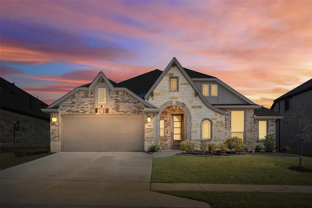 226 Comanche Trail, Alvarado, TX 76009