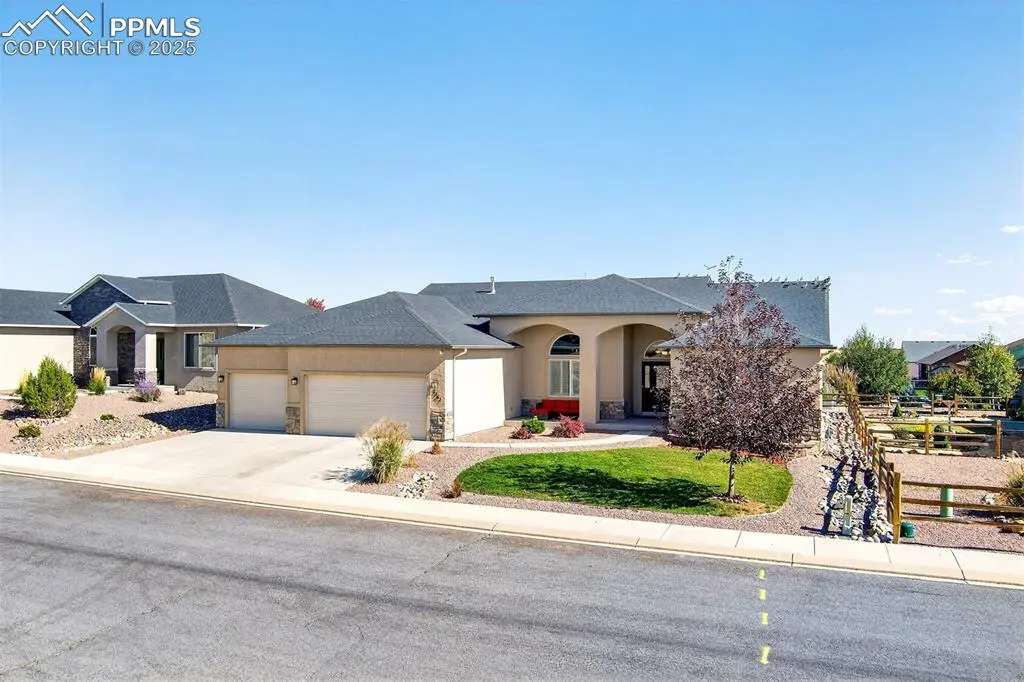 3542 Saddle DR, Canon City, CO 81212