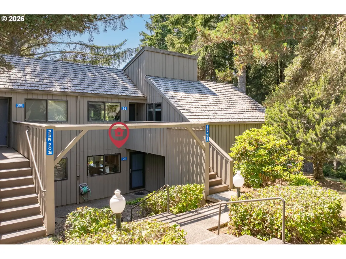 5801 NE VOYAGE AVE #21, Lincoln City, OR 97367