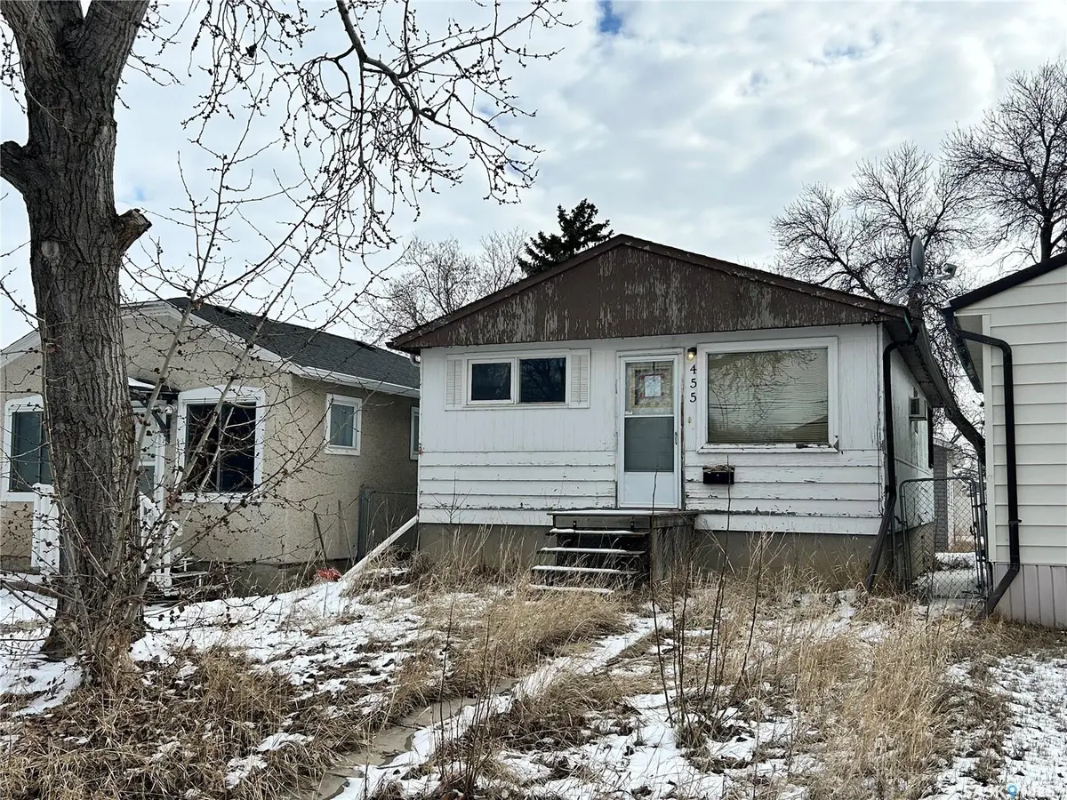 455 Halifax STREET, Regina, SK S4R 1T4
