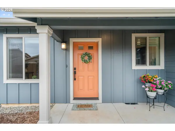 12252 Meadowlawn DR, Oregon City, OR 97045