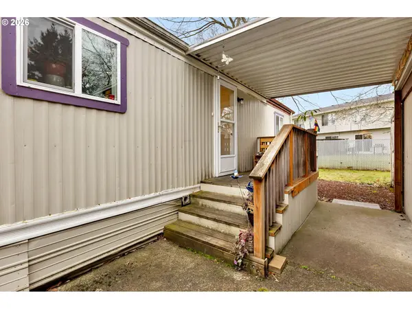 15411 SE MILL PLAIN BLVD #C12, Vancouver, WA 98684