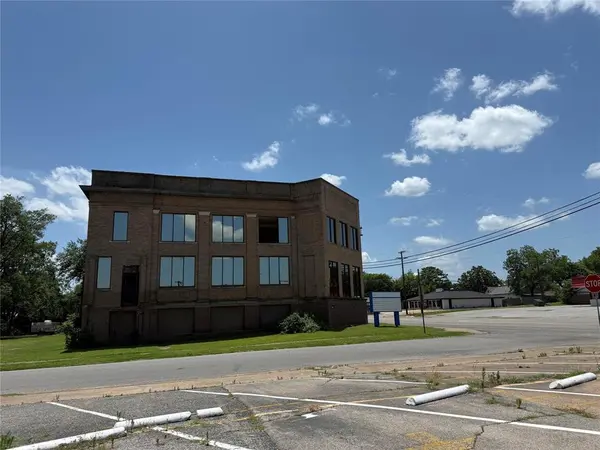 1100 S Austin Avenue, Denison, TX 75020