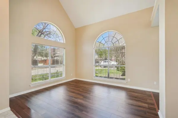 9354 Riverwalk Lane, Irving, TX 75063