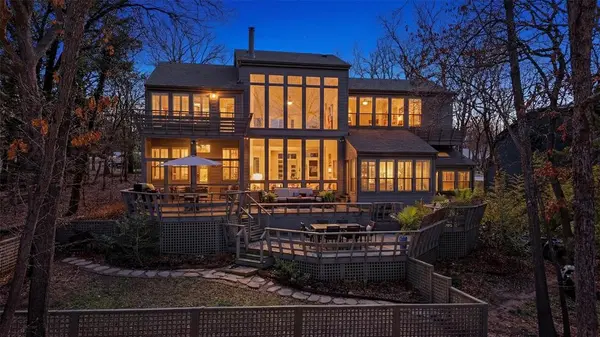 83 Preston Oaks Drive, Pottsboro, TX 75076