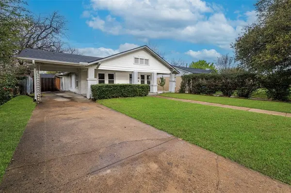 3240 Lipscomb Street, Fort Worth, TX 76110