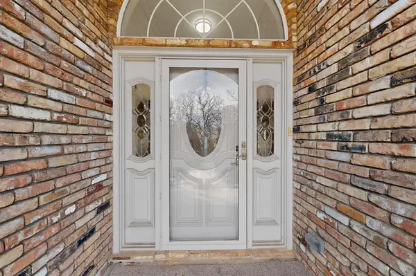 1405 Briar Drive, Bedford, TX 76022