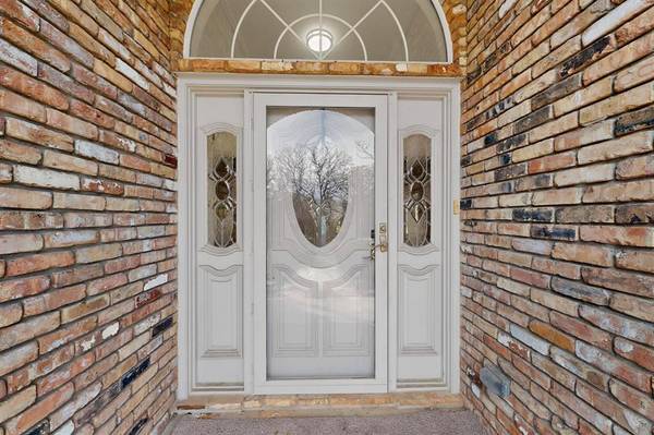 1405 Briar Drive, Bedford, TX 76022