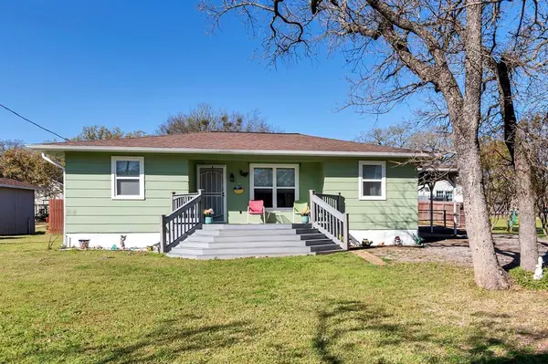 258 Pilot Point Street,  Alvarado,  TX 76009