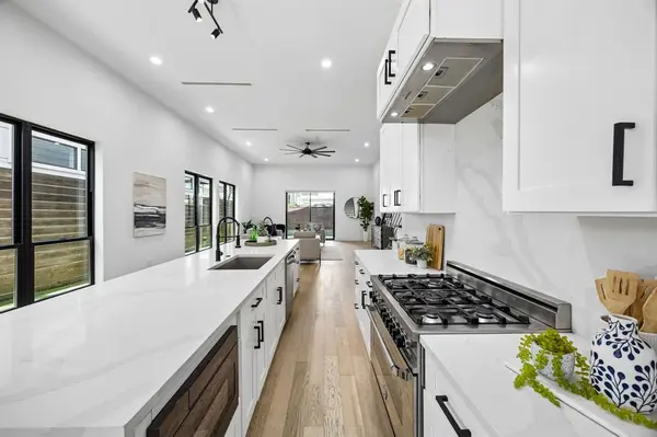 4217 Roseland Avenue, Dallas, TX 75204