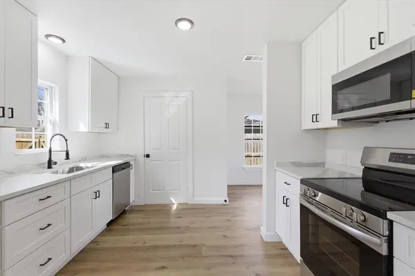 303 N Connett Street, Leonard, TX 75452