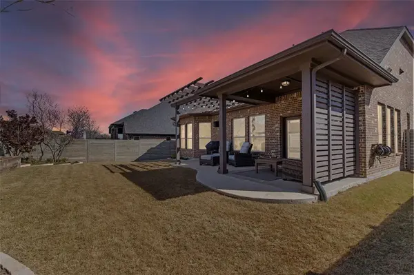 1120 8th Street, Argyle, TX 76226