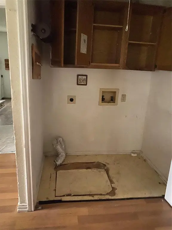 1207 Tarpley Avenue, Dallas, TX 75211