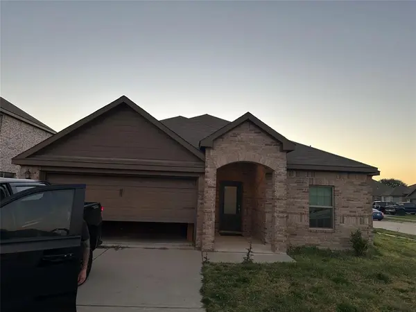 1009 Tumbleweed Trail, Crowley, TX 76036