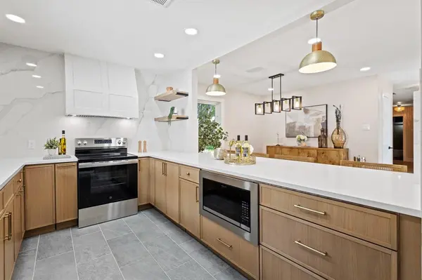 10528 Swallow Lane, Dallas, TX 75218