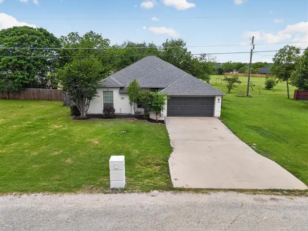 127 Port O Call Court, Runaway Bay, TX 76426
