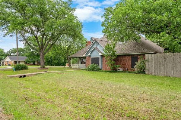 592 Ouida Drive, Waco, TX 76705