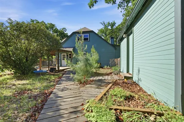 1853 Lake Highland W, Quinlan, TX 75474