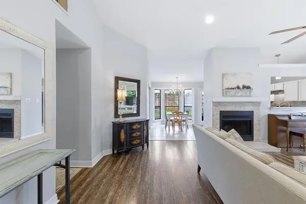 1814 Leafwood Court, Grapevine, TX 76051