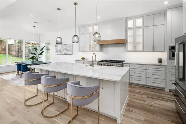 8749 Rexford, Dallas, TX 75209