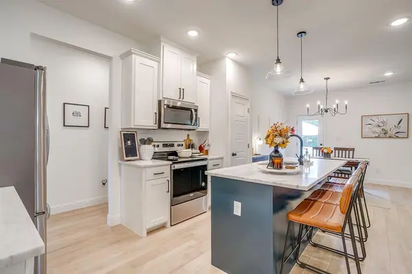 2217 Forest Hill Lane, Granbury, TX 76048