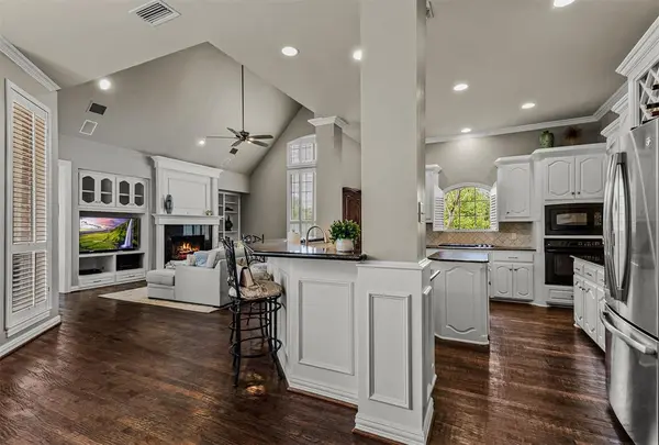 2221 Kings Pass, Heath, TX 75032