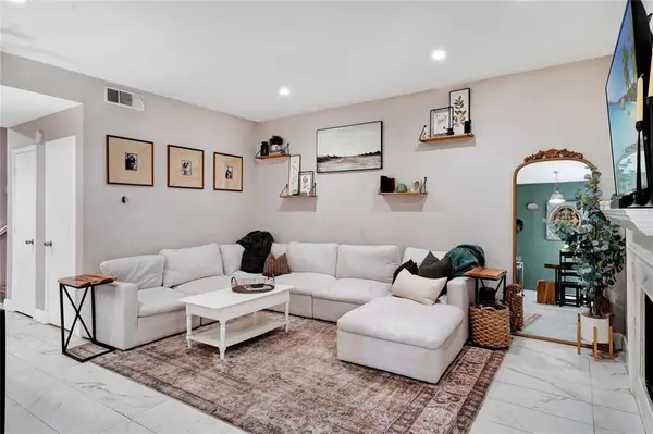 8518 Coppertowne Lane, Dallas, TX 75243