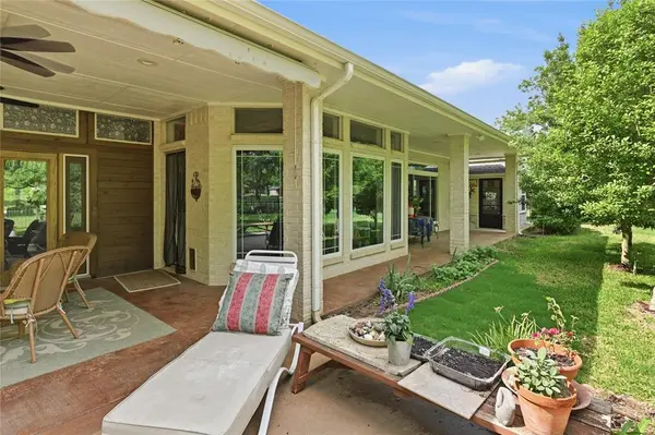 6008 Nutcracker Drive, Granbury, TX 76049