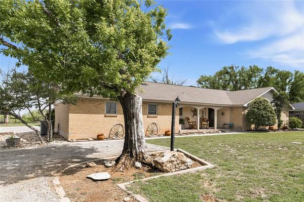 102 Lori Lane, Brownwood, TX 76801