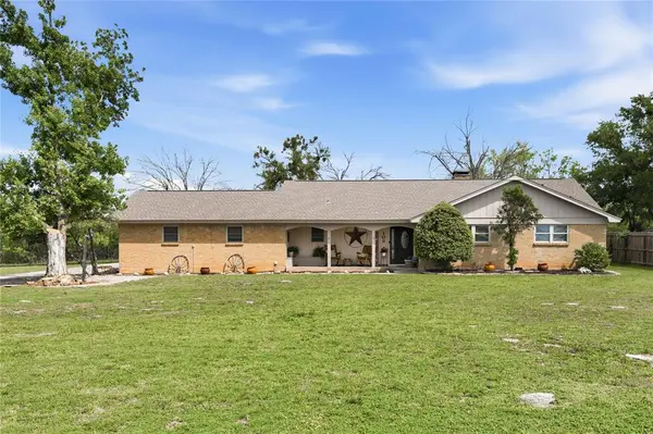 102 Lori Lane, Brownwood, TX 76801