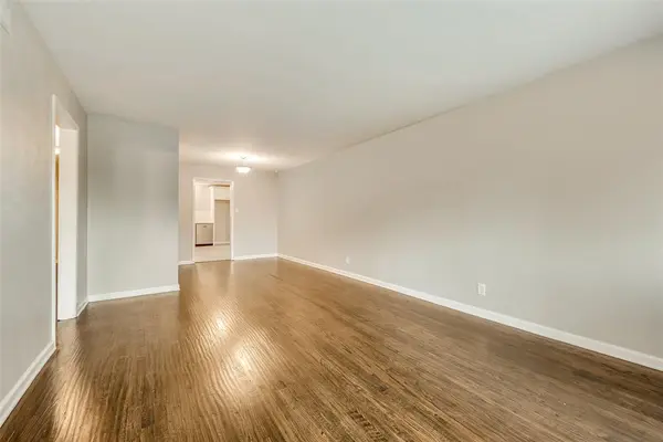 2536 Maverick Avenue, Dallas, TX 75228