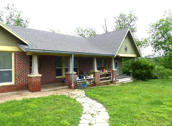 606 S Blackburn, Brady, TX 76825