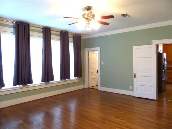 606 S Blackburn, Brady, TX 76825