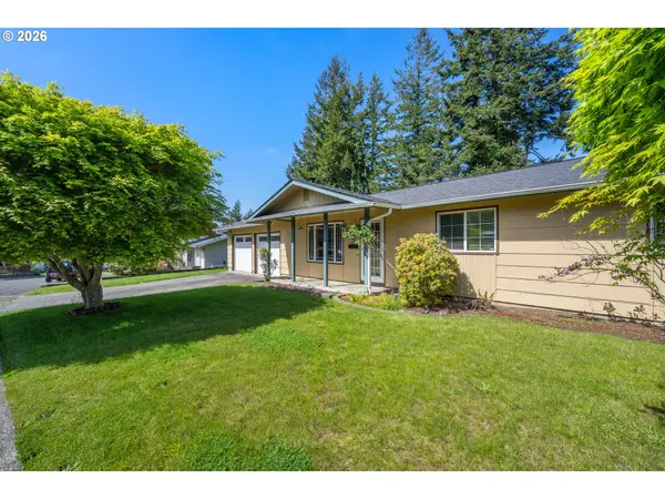 3864 VISTA DR, North Bend, OR 97459