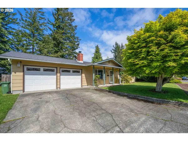 3864 VISTA DR, North Bend, OR 97459