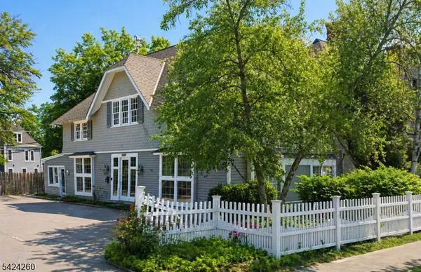 264 South St, Morristown Town, NJ 07960