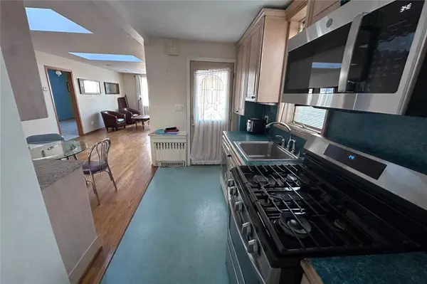 43 Dictum CT, Brooklyn, NY 11229