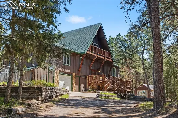 3375 Pinehurst CIR, Colorado Springs, CO 80908