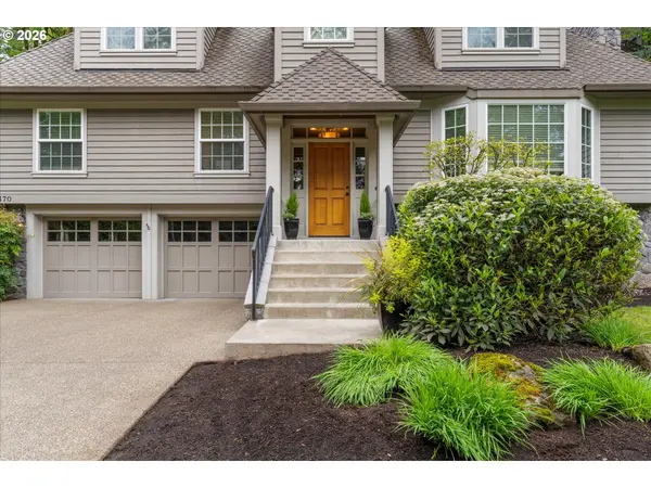 17370 CANYON DR, Lake Oswego, OR 97034