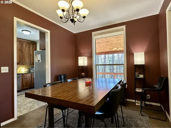 48144 E PINE CREEK RD, Halfway, OR 97834