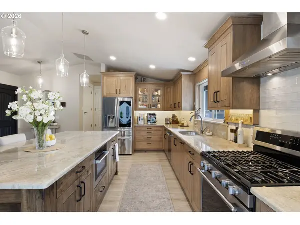 5819 GARDEN VALLEY RD, Roseburg, OR 97471