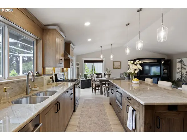 5819 GARDEN VALLEY RD, Roseburg, OR 97471